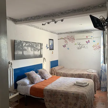 Guest house Giraldilla Seville